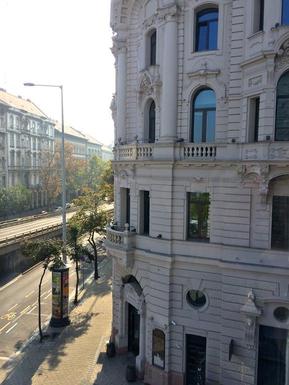 Hello Downtown Apartment - Eiffel Budapest Szoba fotó